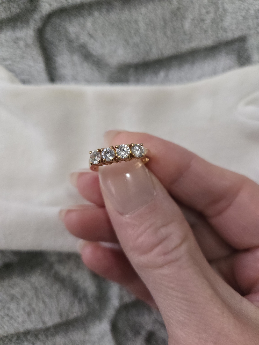 Classic Vintage Gold Four-Stone Ring Size 5 3/4 - Picture 4 of 11